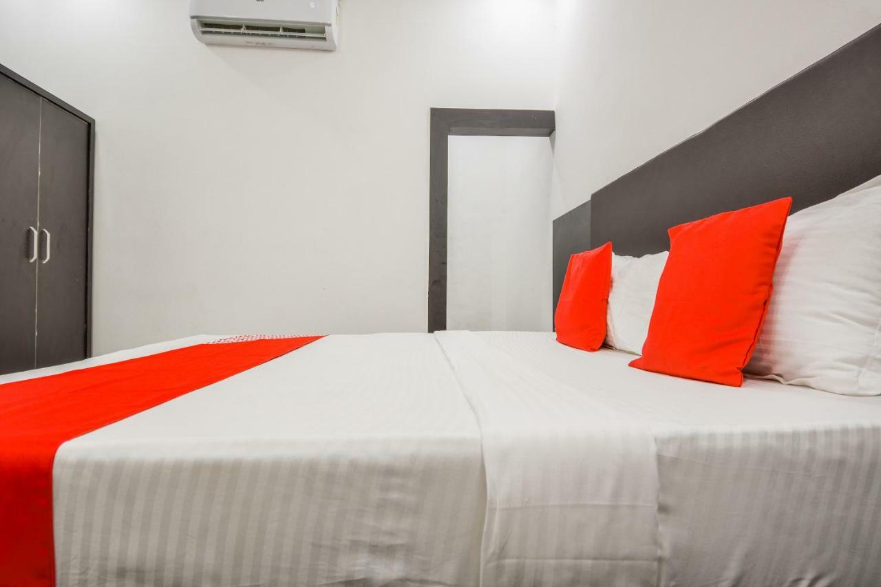 Oyo 43505 Hotel The White House Hisar Экстерьер фото