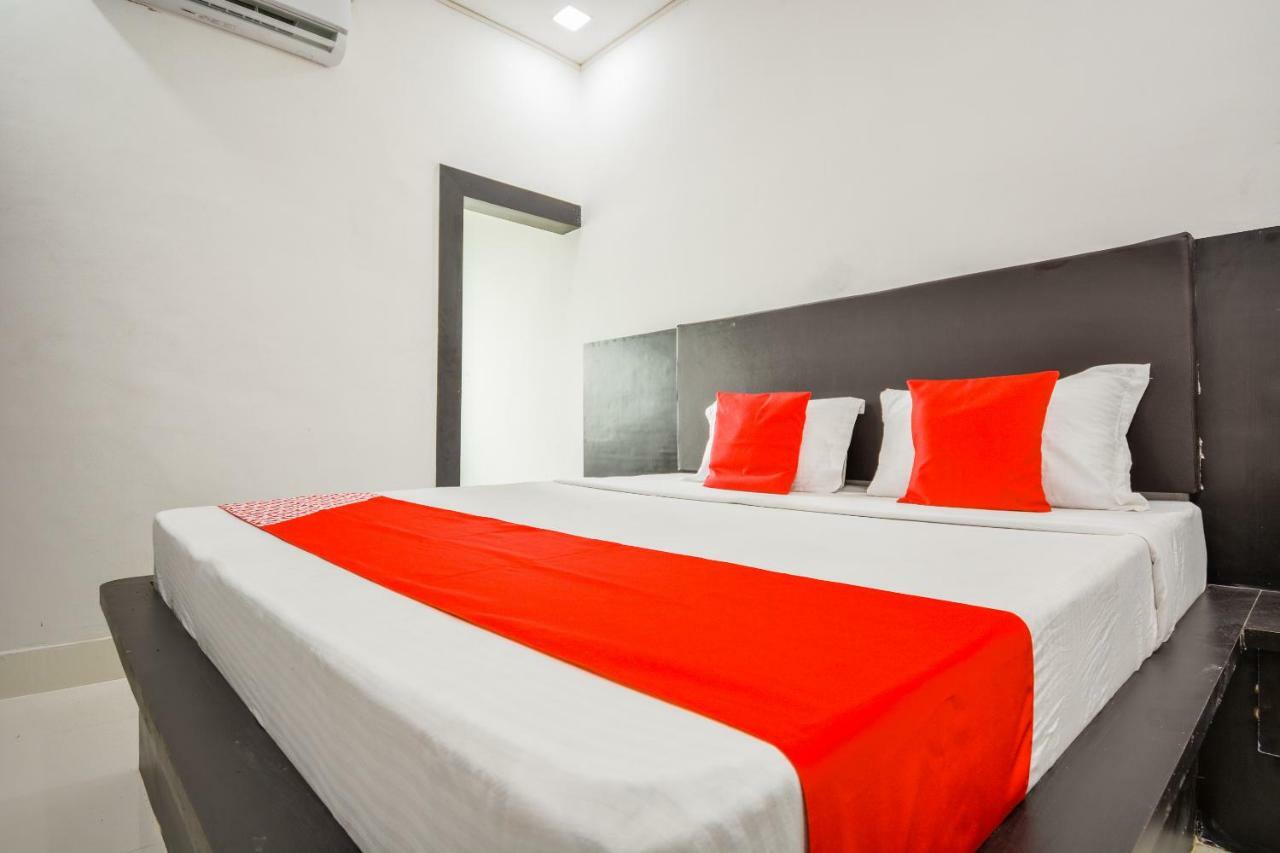 Oyo 43505 Hotel The White House Hisar Экстерьер фото
